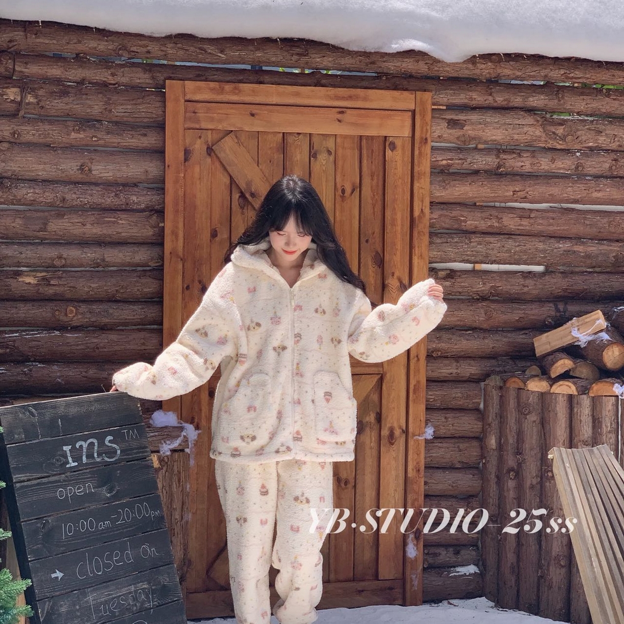 91家纺网 家纺一手货源 找家纺 妍景家居生活馆 2025新款萌绘印花套装 蛋糕小狗