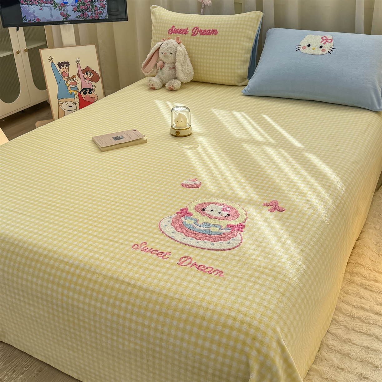 91家纺网 家纺一手货源 找家纺 灰鲸 2025新款高克重牛奶绒毛巾绣单床单 黄格蛋糕喵