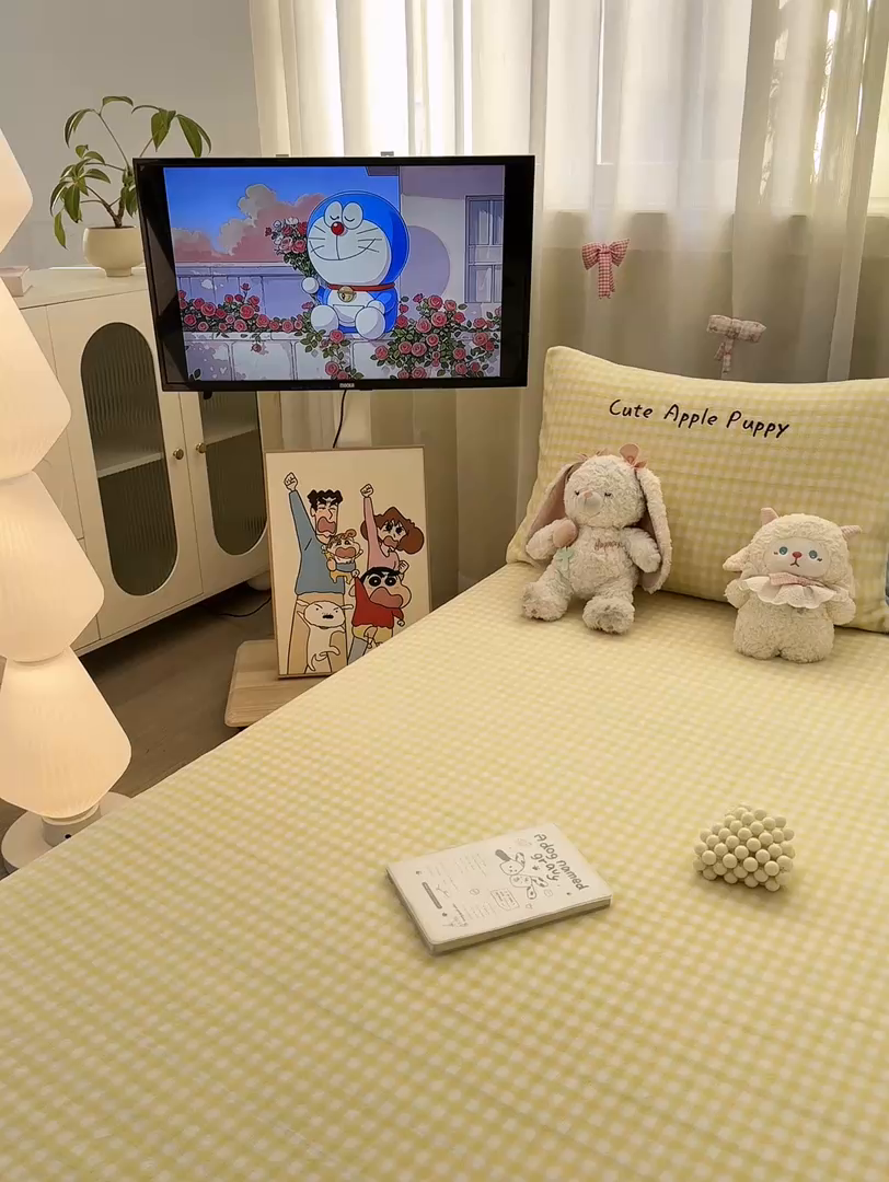 91家纺网 家纺一手货源 找家纺 灰鲸 2025新款高克重牛奶绒毛巾绣单床单 黄格苹果狗