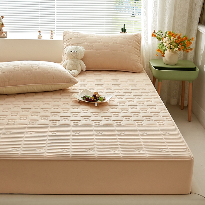 91家纺网 家纺一手货源 找家纺 盛眠家纺 2025新款A类水洗棉磨毛夹棉防水床笠 爱巢-卡其