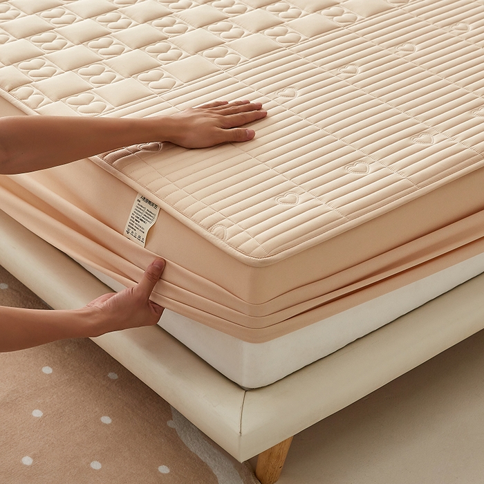 91家纺网 家纺一手货源 找家纺 盛眠家纺 2025新款A类水洗棉磨毛夹棉防水床笠 爱巢-卡其