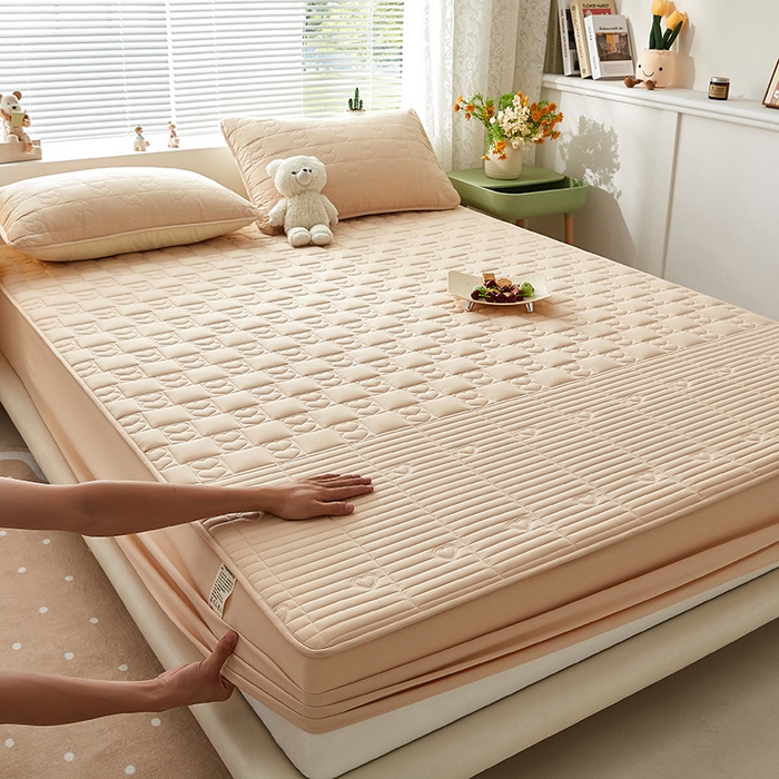 91家纺网 家纺一手货源 找家纺 盛眠家纺 2025新款A类水洗棉磨毛夹棉防水床笠 爱巢-卡其