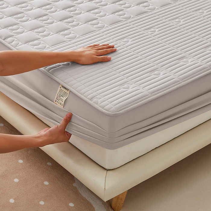 91家纺网 家纺一手货源 找家纺 盛眠家纺 2025新款A类水洗棉磨毛夹棉防水床笠 爱巢-米灰