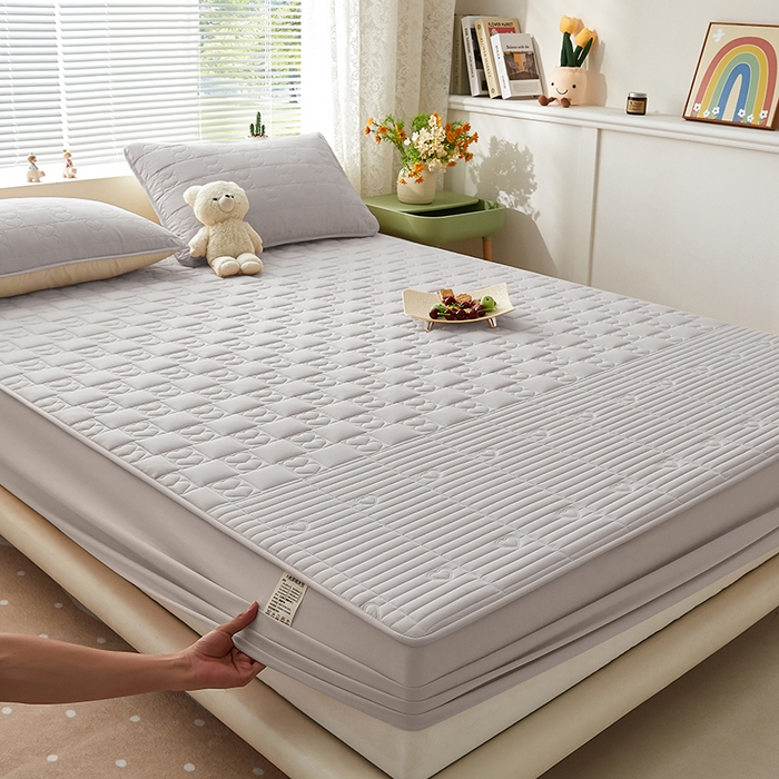 91家纺网 家纺一手货源 找家纺 盛眠家纺 2025新款A类水洗棉磨毛夹棉防水床笠 爱巢-米灰