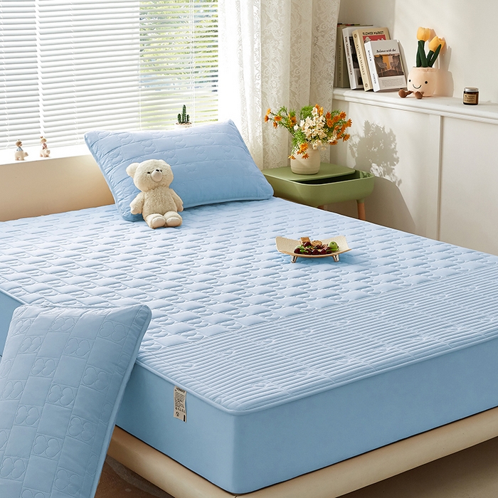 91家纺网 家纺一手货源 找家纺 盛眠家纺 2025新款A类水洗棉磨毛夹棉防水床笠 爱巢-浅蓝