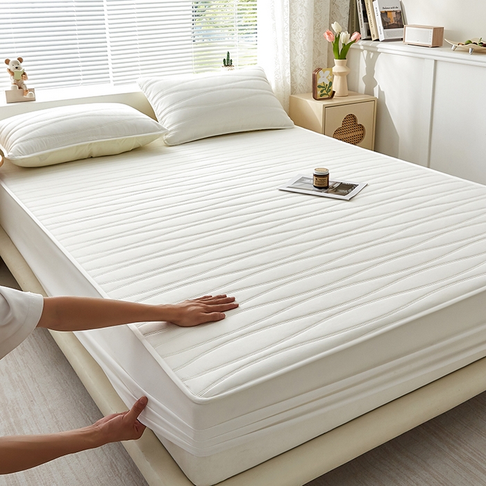 91家纺网 家纺一手货源 找家纺 盛眠家纺 2025新款A类水洗棉磨毛夹棉防水床笠 若水-白色