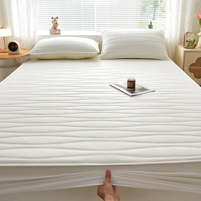 91家纺网 家纺一手货源 找家纺 盛眠家纺 2025新款A类水洗棉磨毛夹棉防水床笠 若水-白色