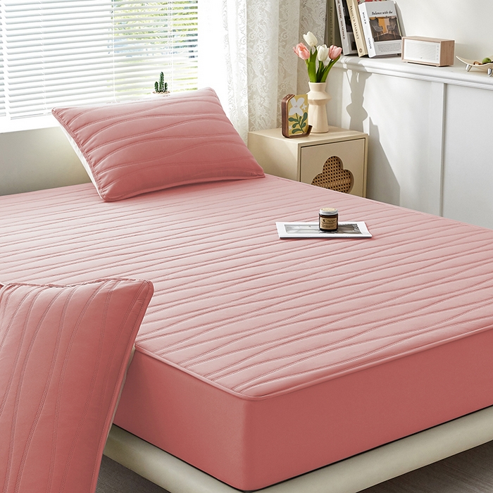 91家纺网 家纺一手货源 找家纺 盛眠家纺 2025新款A类水洗棉磨毛夹棉防水床笠 若水-粉红