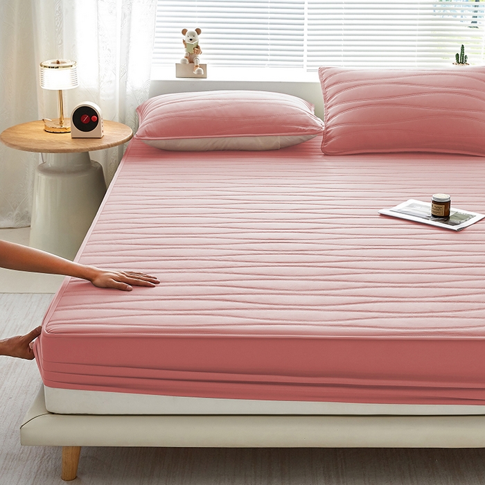 91家纺网 家纺一手货源 找家纺 盛眠家纺 2025新款A类水洗棉磨毛夹棉防水床笠 若水-粉红