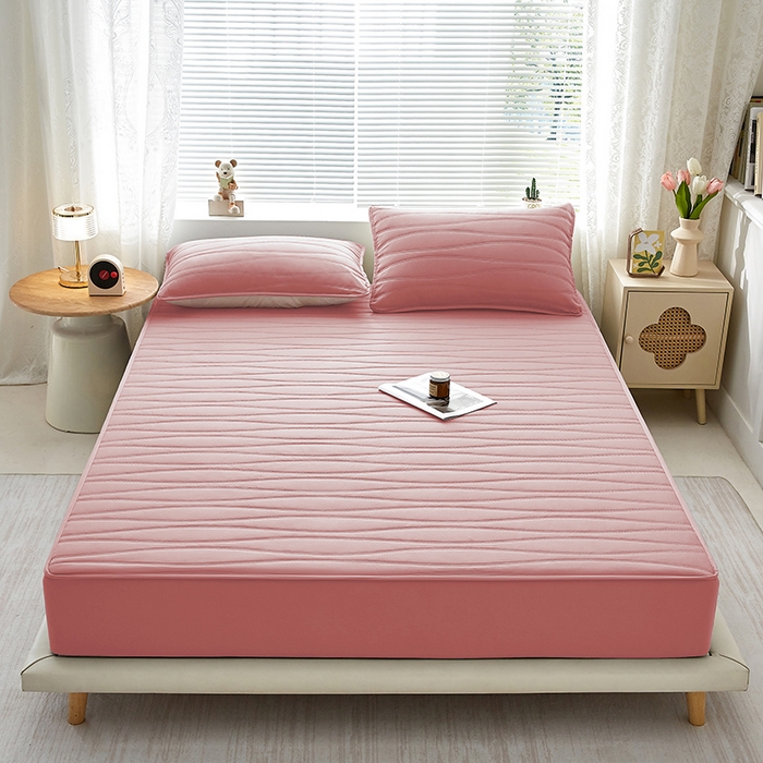 91家纺网 家纺一手货源 找家纺 盛眠家纺 2025新款A类水洗棉磨毛夹棉防水床笠 若水-粉红