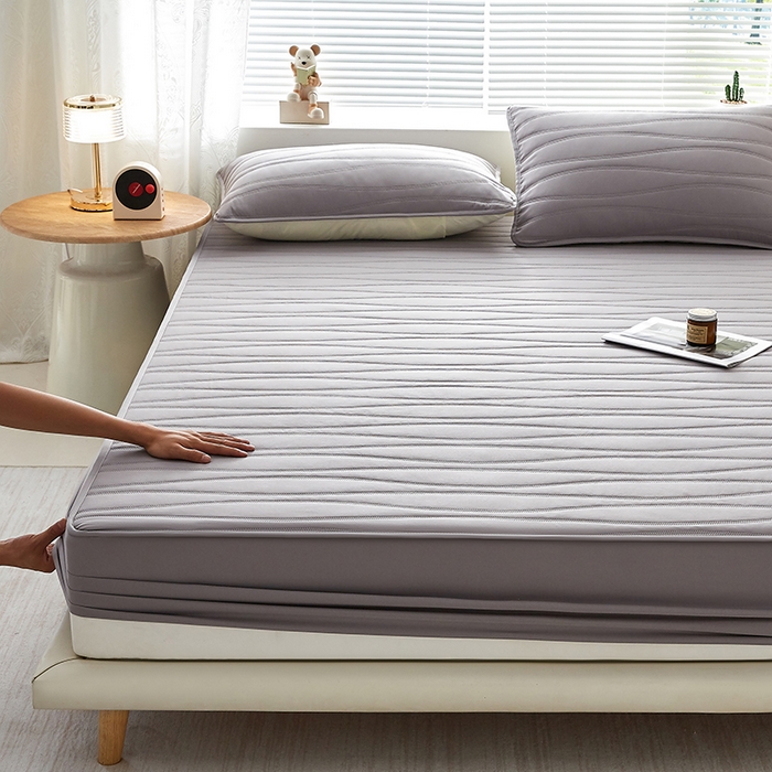 91家纺网 家纺一手货源 找家纺 盛眠家纺 2025新款A类水洗棉磨毛夹棉防水床笠 若水-灰色