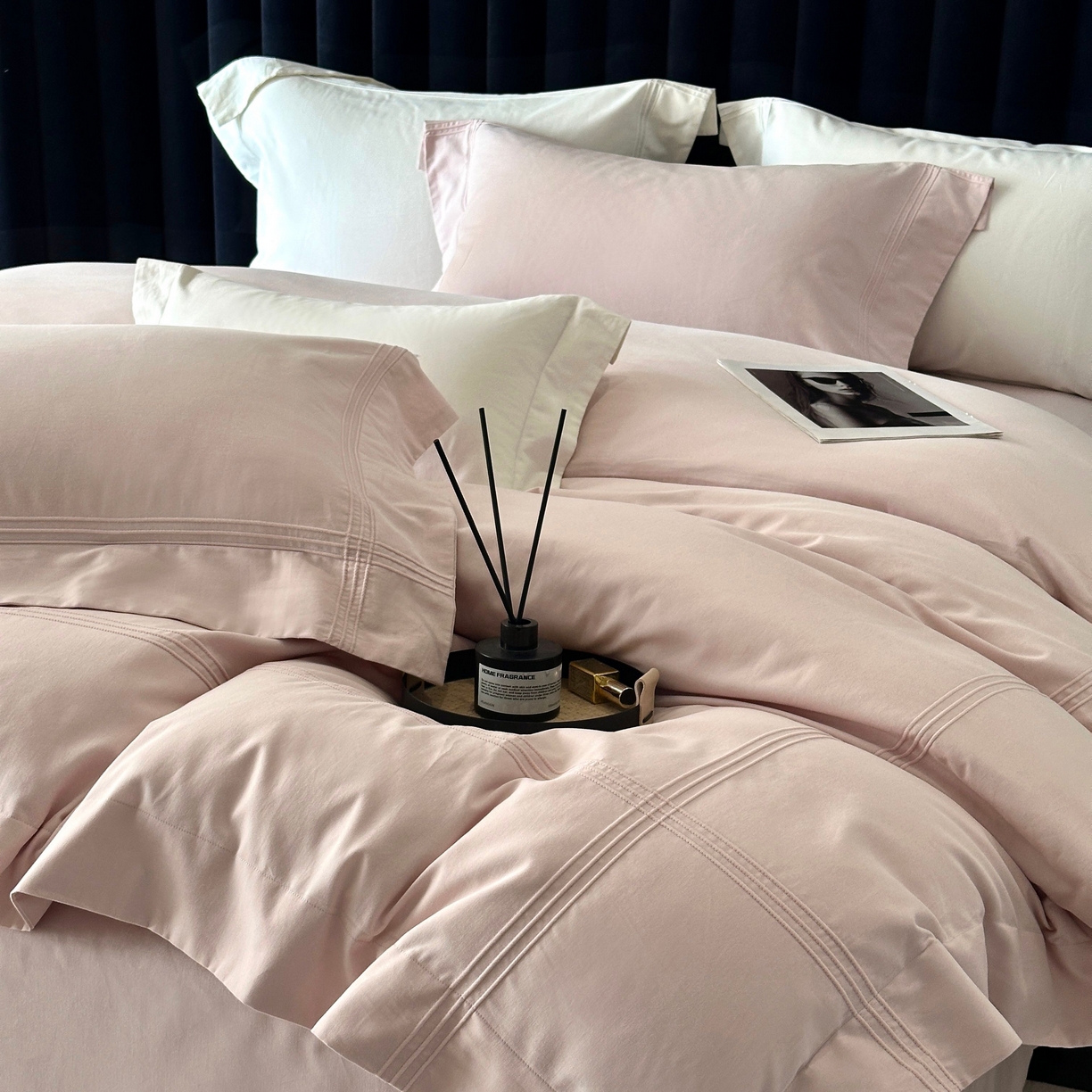 91家纺网 家纺一手货源 找家纺 时亿家居 2025秋冬新款简约100支长绒棉全棉纯棉磨毛四件套-波士顿 波士顿-雾粉