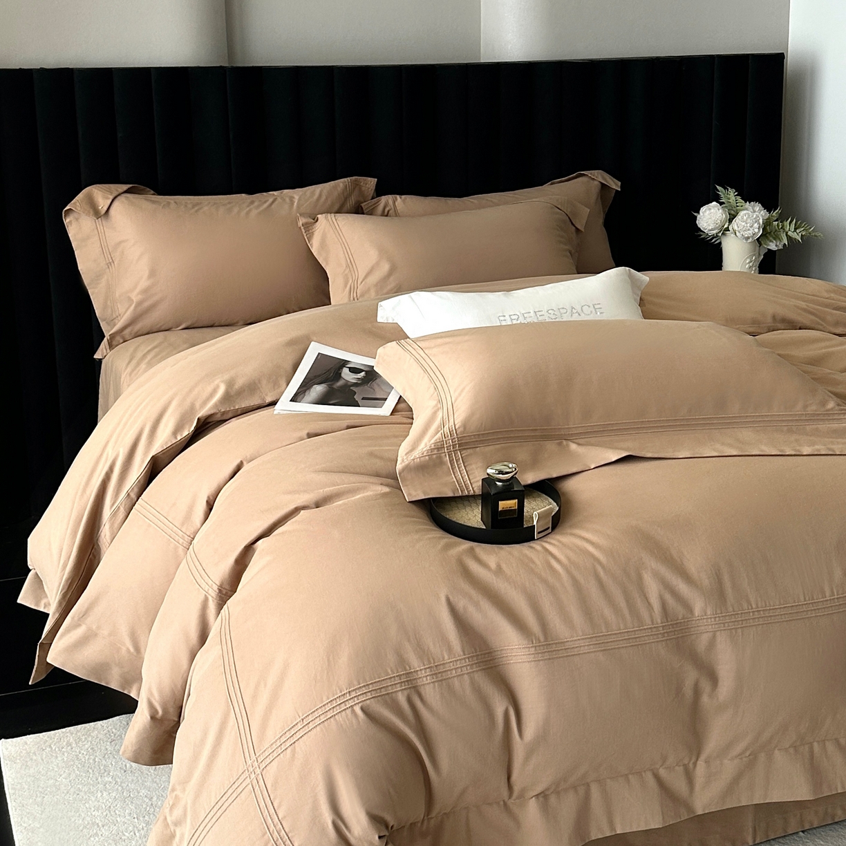 91家纺网 家纺一手货源 找家纺 时亿家居 2025秋冬新款简约100支长绒棉全棉纯棉磨毛四件套-波士顿 波士顿-咖色