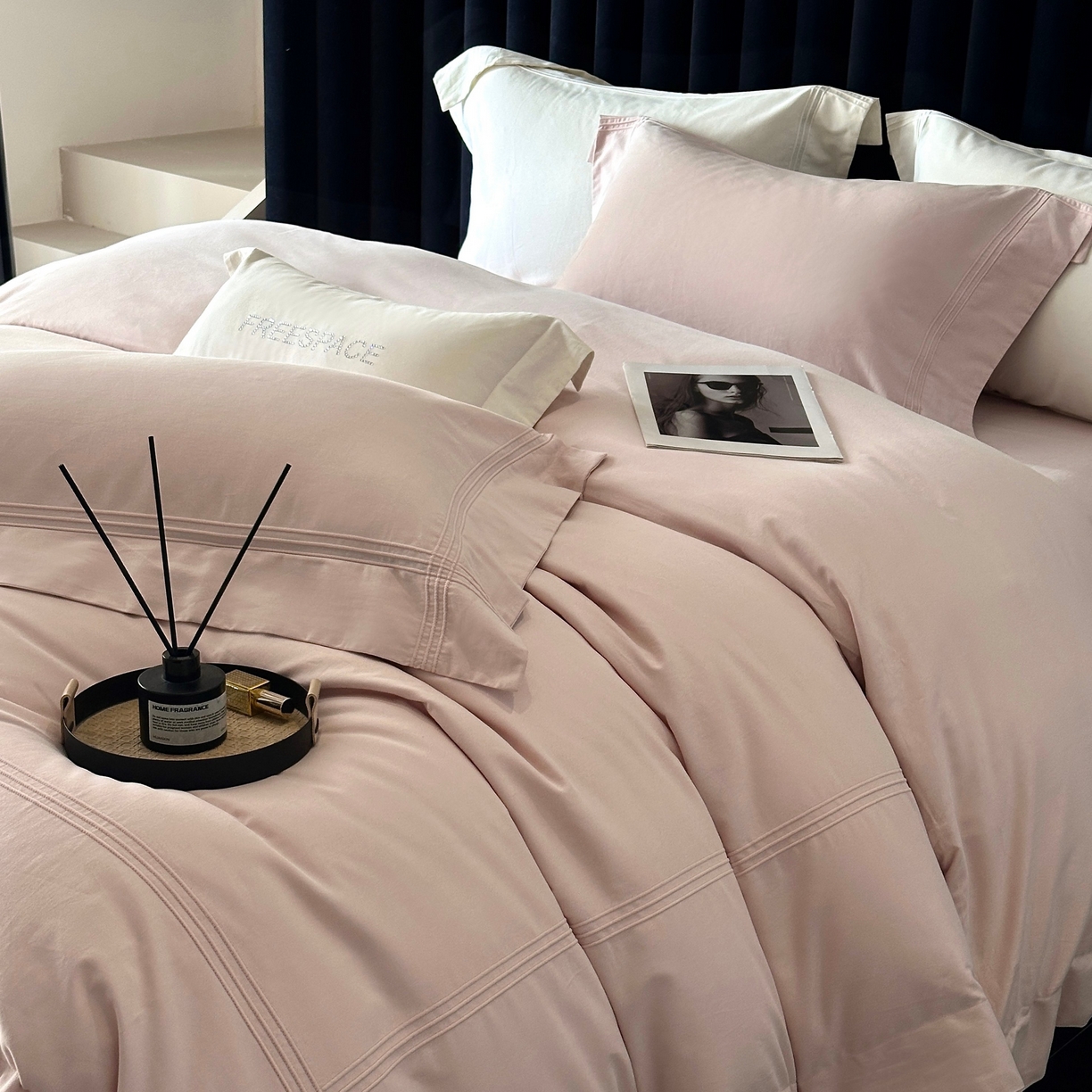 91家纺网 家纺一手货源 找家纺 时亿家居 2025秋冬新款简约100支长绒棉全棉纯棉磨毛四件套-波士顿 波士顿-雾粉