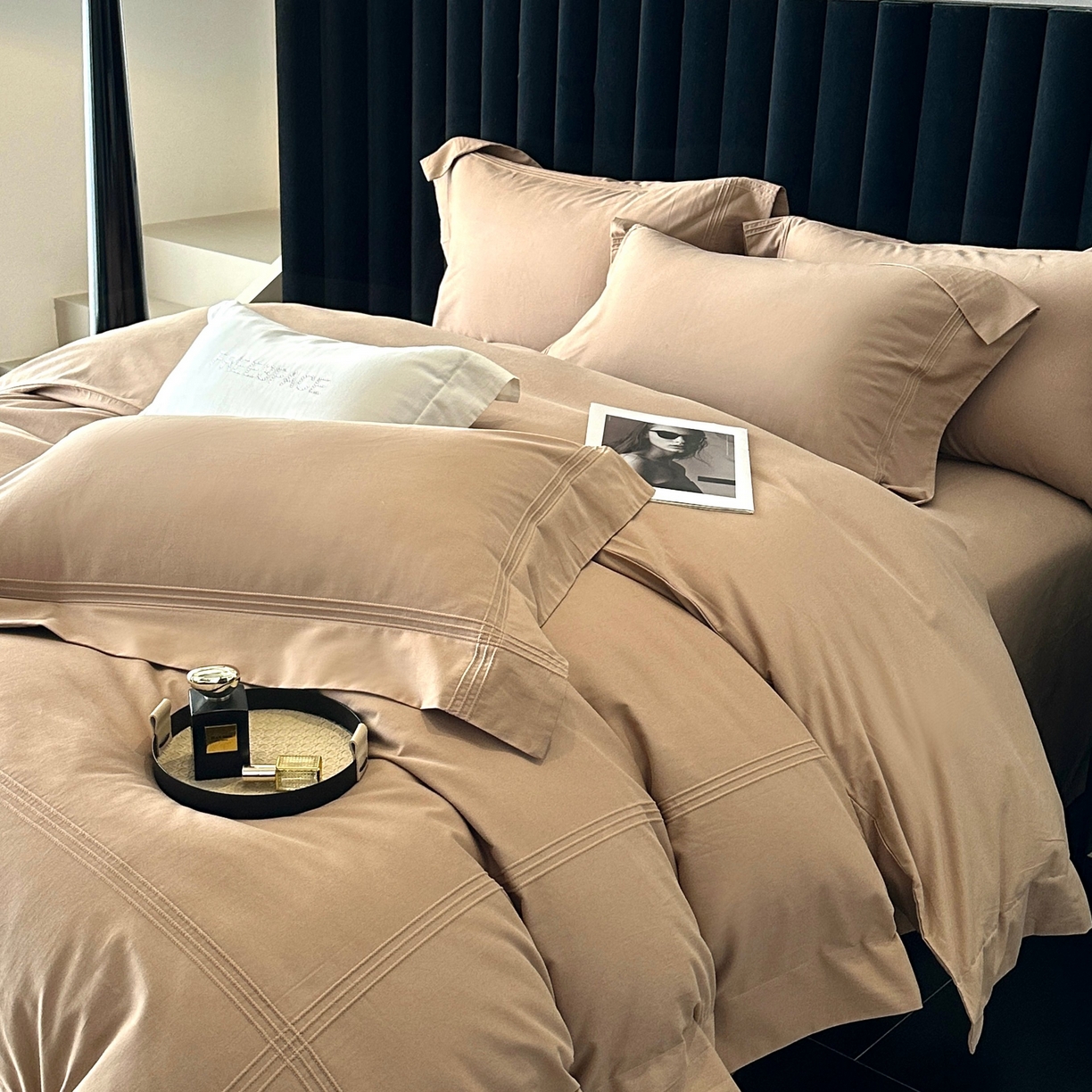 91家纺网 家纺一手货源 找家纺 时亿家居 2025秋冬新款简约100支长绒棉全棉纯棉磨毛四件套-波士顿 波士顿-咖色