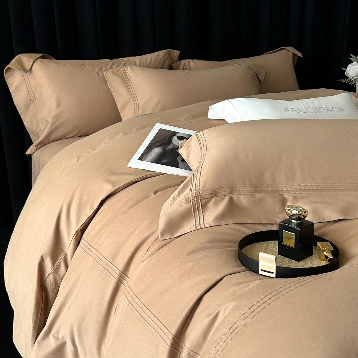 91家纺网 家纺一手货源 找家纺 时亿家居 2025秋冬新款简约100支长绒棉全棉纯棉磨毛四件套-波士顿 波士顿-咖色