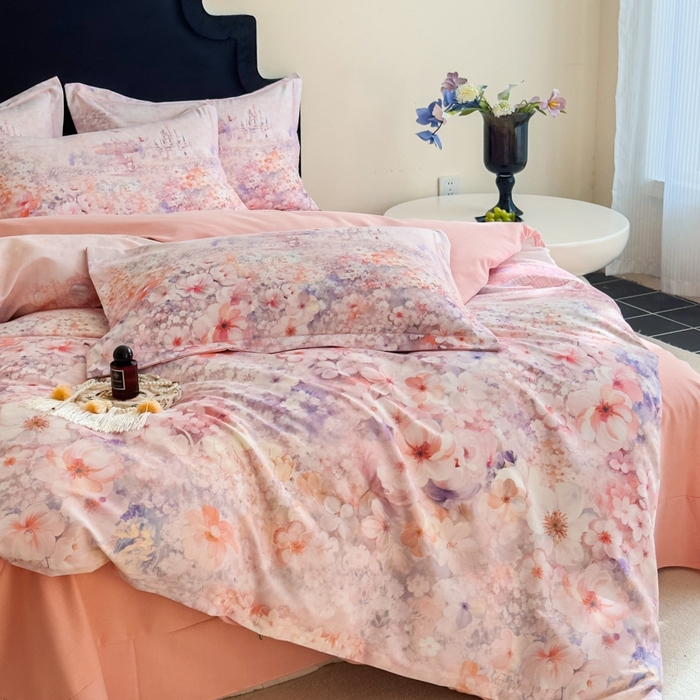 91家纺网 家纺一手货源 找家纺 喜四方 2025新款加厚全棉大版印花四件套 花园城堡-粉