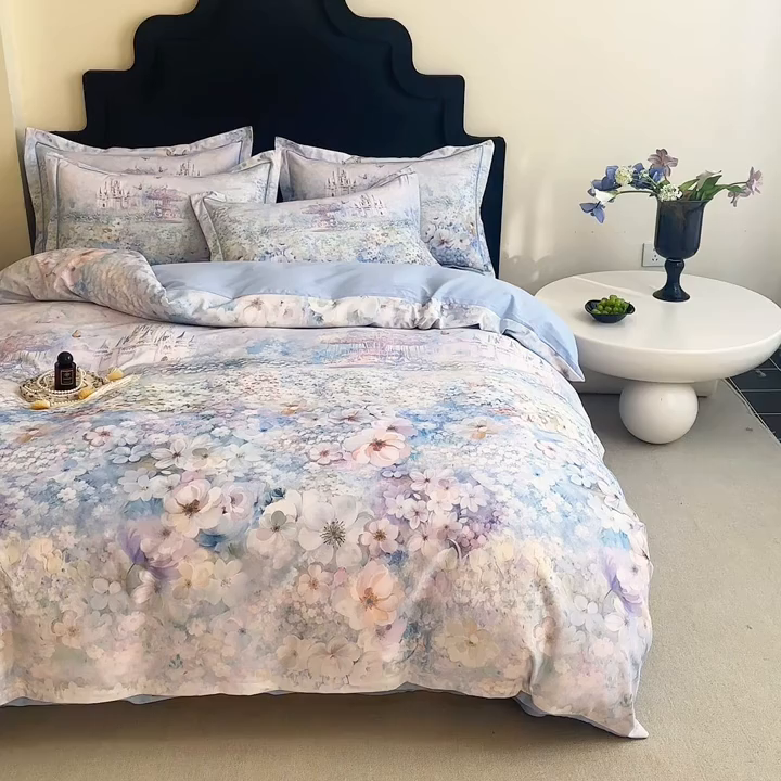 91家纺网 家纺一手货源 找家纺 喜四方 2025新款加厚全棉大版印花四件套 花园城堡-蓝