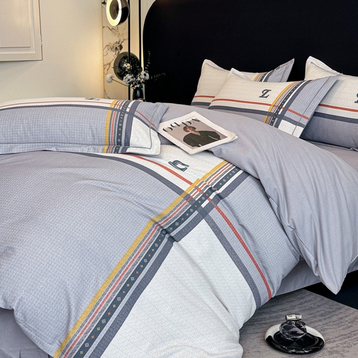 91家纺网 家纺一手货源 找家纺 喜四方 2025新款加厚全棉大版印花四件套 秋日摩卡灰