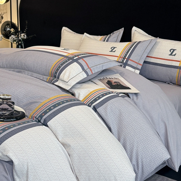 91家纺网 家纺一手货源 找家纺 喜四方 2025新款加厚全棉大版印花四件套 秋日摩卡灰