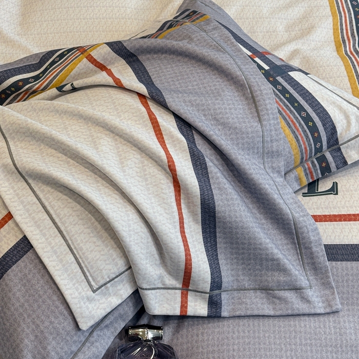 91家纺网 家纺一手货源 找家纺 喜四方 2025新款加厚全棉大版印花四件套 秋日摩卡灰