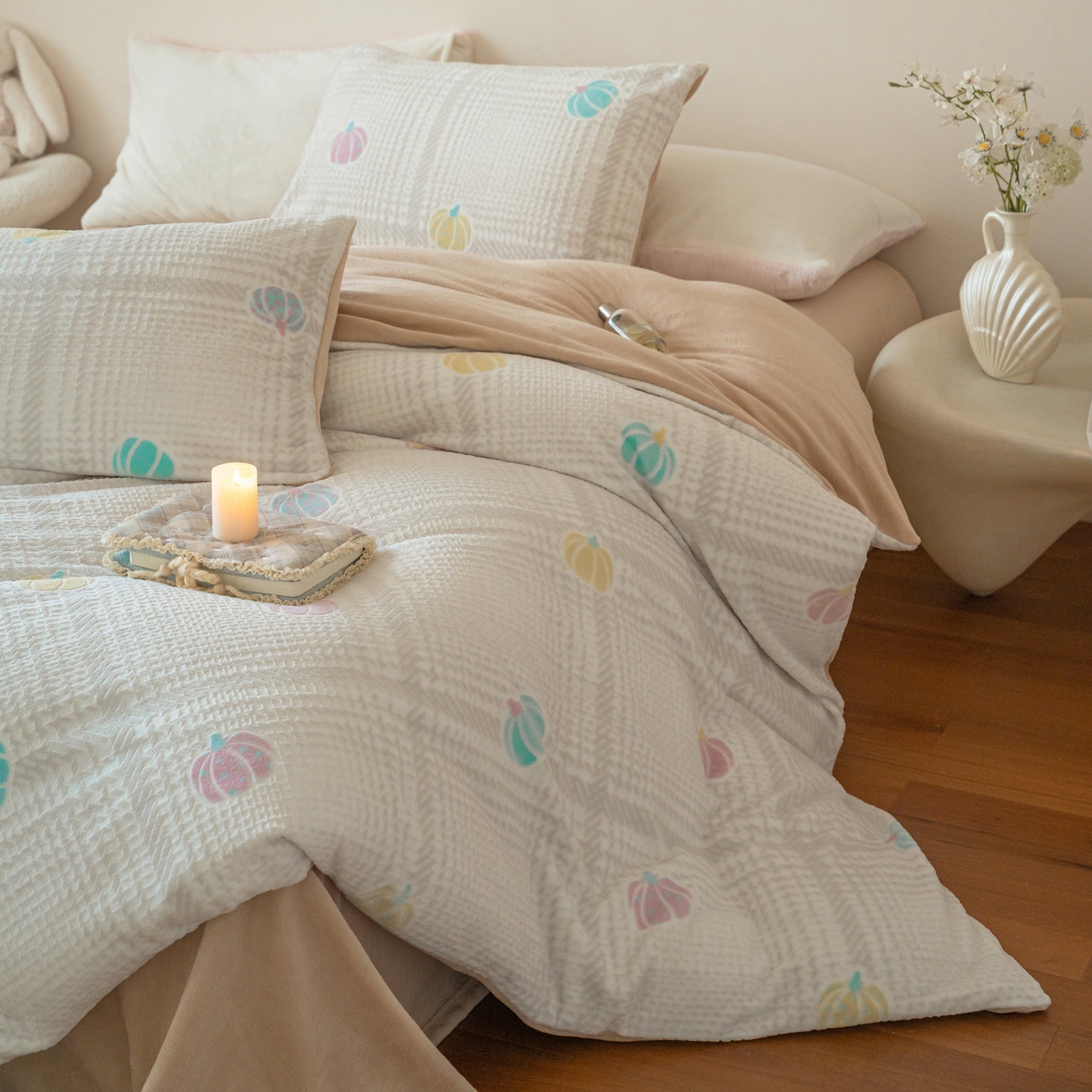 91家纺网 家纺一手货源 找家纺 （总）华超针织 2025新款 雕花牛奶绒四件套-南瓜派对