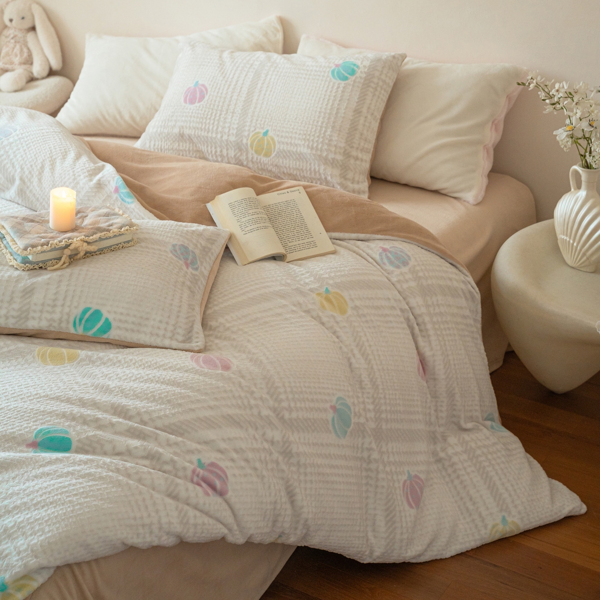 91家纺网 家纺一手货源 找家纺 （总）华超针织 2025新款 雕花牛奶绒四件套-南瓜派对