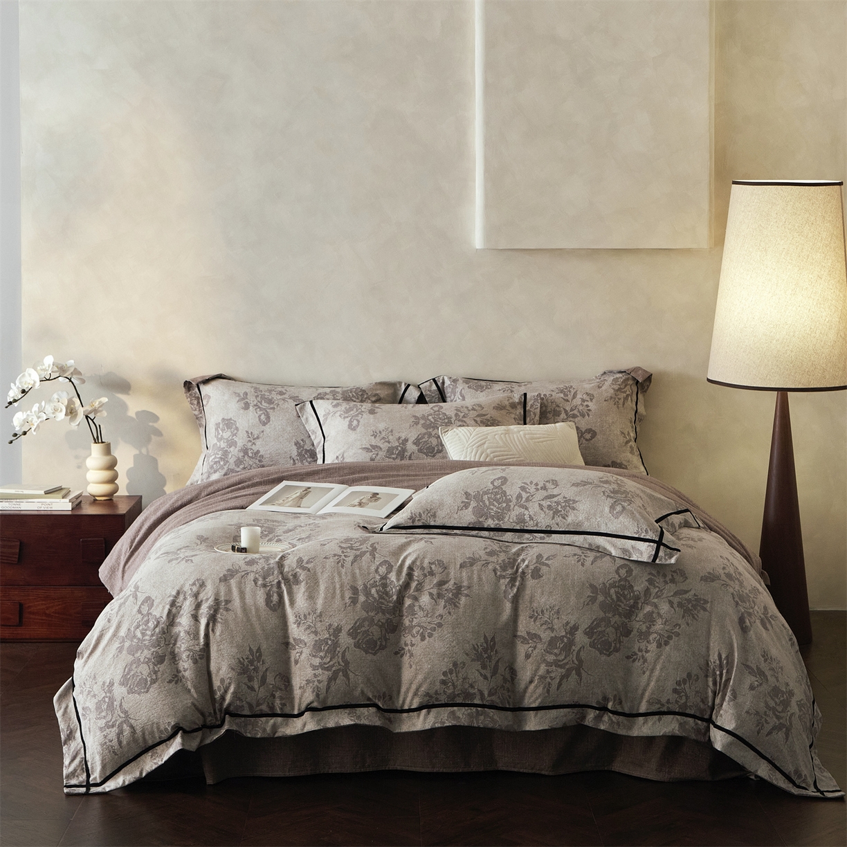 91家纺网 家纺一手货源 找家纺 优悦生活馆 2025新款高克重原麻印花四件套 风木槿-咖