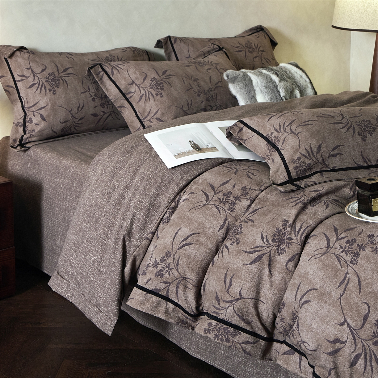 91家纺网 家纺一手货源 找家纺 优悦生活馆 2025新款高克重原麻印花四件套 玉茗