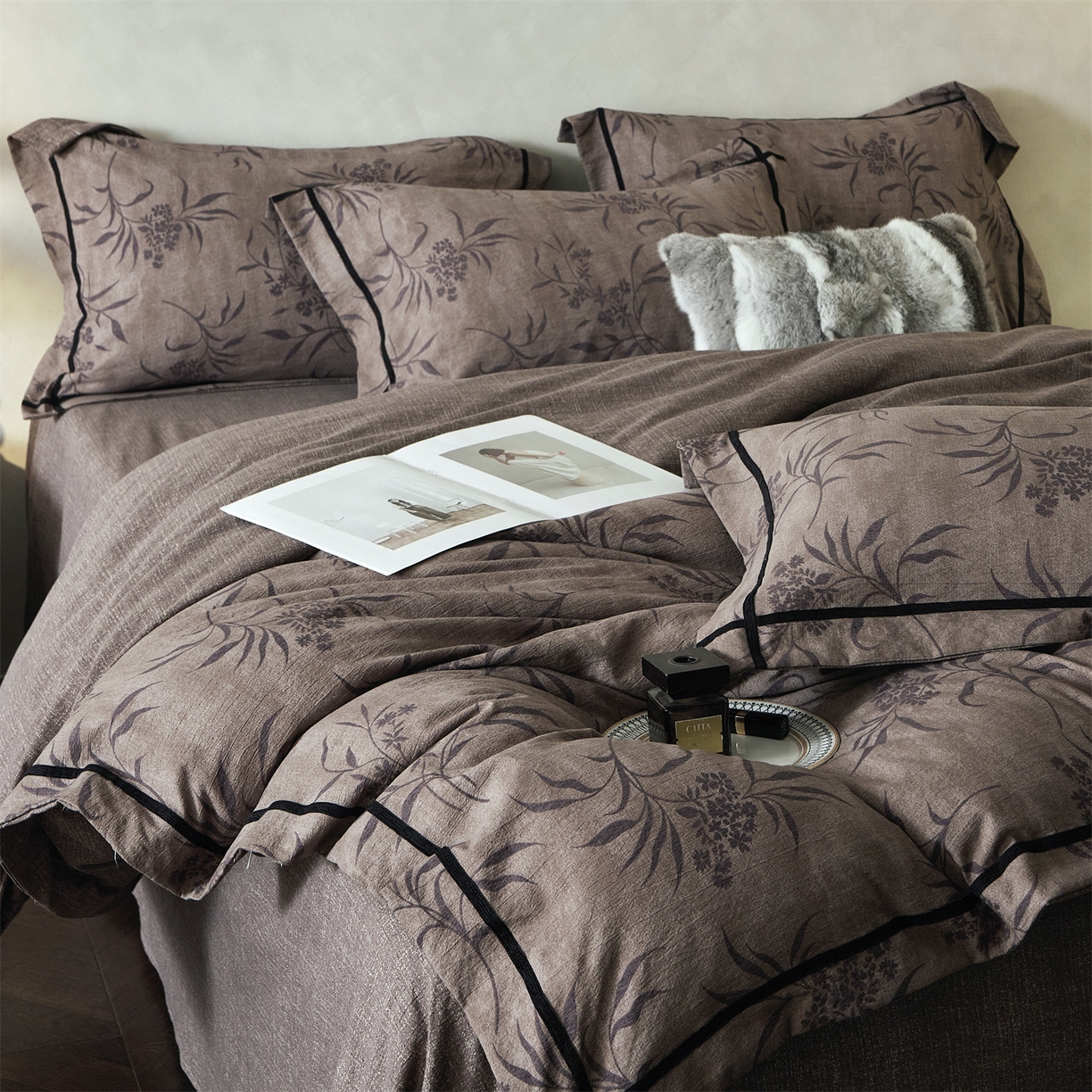 91家纺网 家纺一手货源 找家纺 优悦生活馆 2025新款高克重原麻印花四件套 玉茗