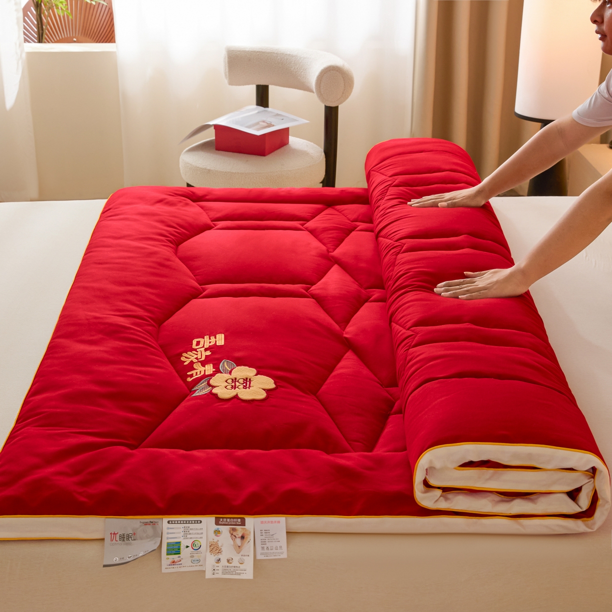 91家纺网 家纺一手货源 找家纺 （总）玉雅家纺 2025新款立体婚庆绣花大豆床垫床褥加厚垫被