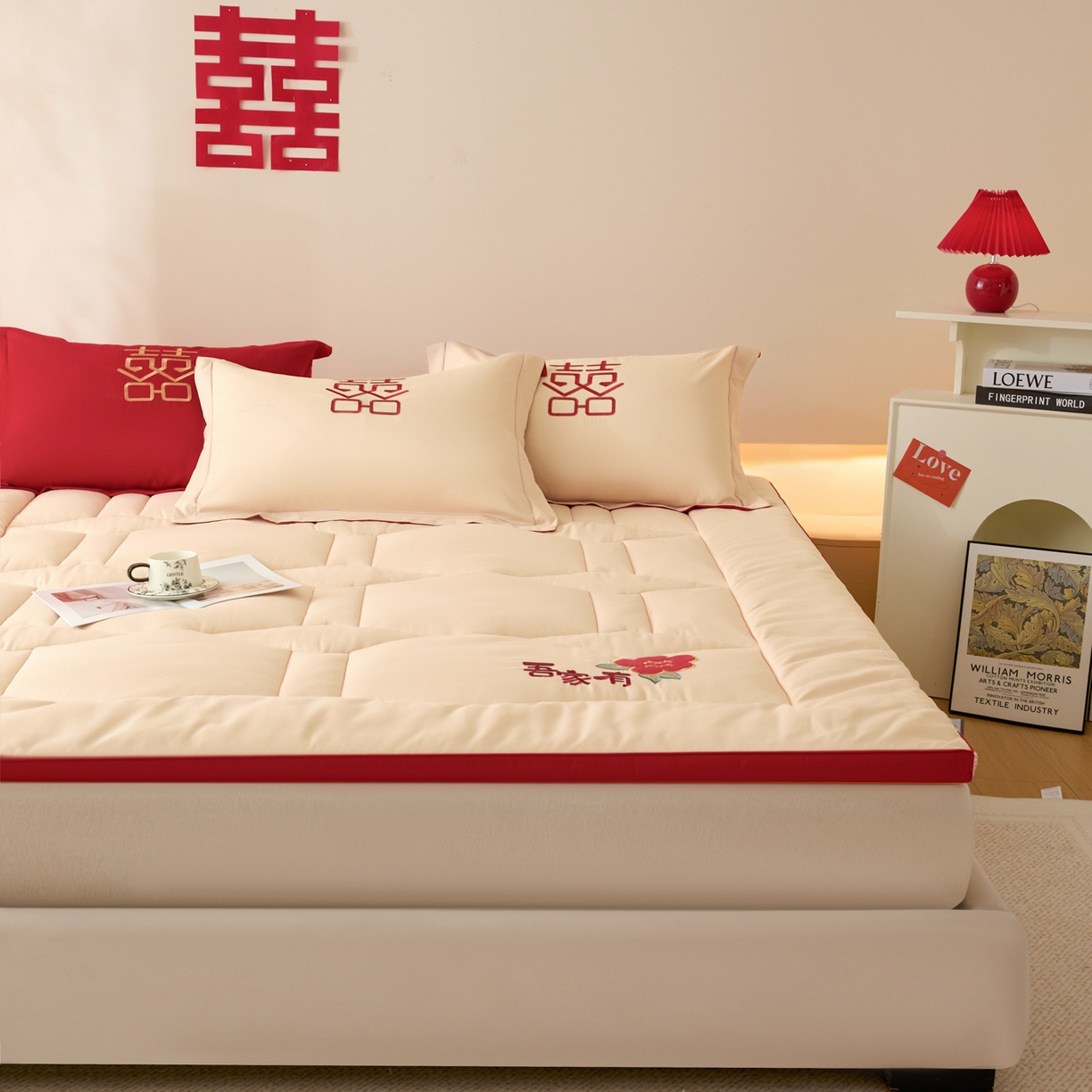 91家纺网 家纺一手货源 找家纺 玉雅家纺 2025新款立体婚庆绣花大豆床垫床褥加厚垫被 圆圆满满-米