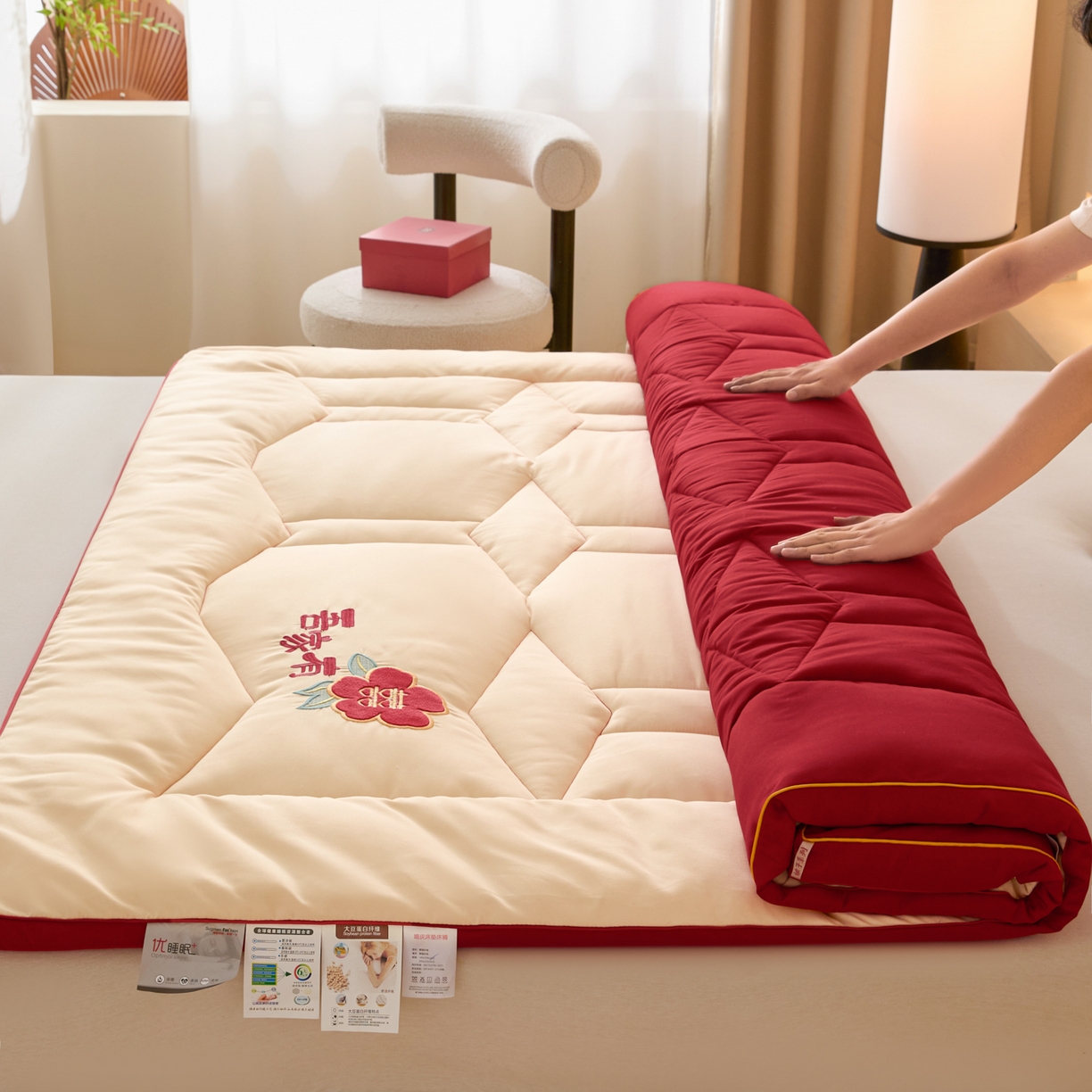 91家纺网 家纺一手货源 找家纺 玉雅家纺 2025新款立体婚庆绣花大豆床垫床褥加厚垫被 圆圆满满-米