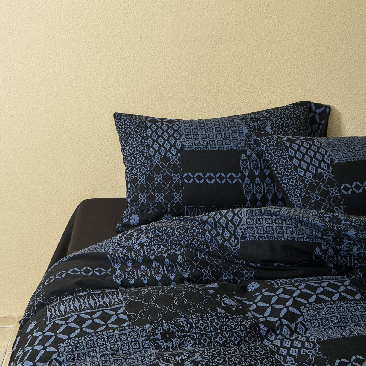 91家纺网 家纺一手货源 找家纺 山舍家居 2025新款全棉色织提花磨毛四件套-霍德华庄园（提供买家秀） 霍德华庄园-蓝