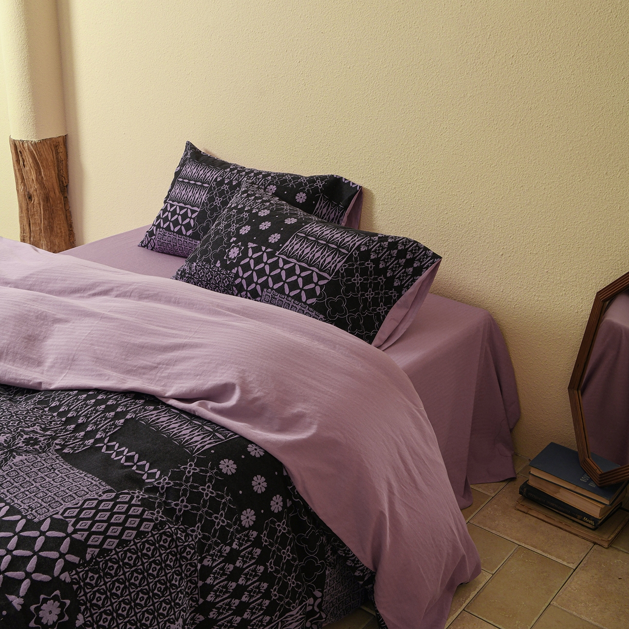 91家纺网 家纺一手货源 找家纺 山舍家居 2025新款全棉色织提花磨毛四件套-霍德华庄园（提供买家秀） 霍德华庄园-紫