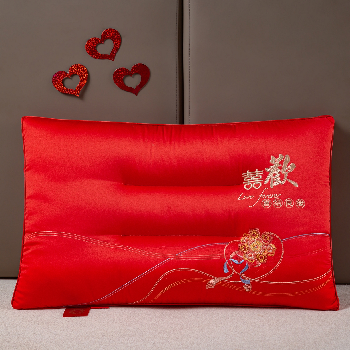 91家纺网 家纺一手货源 找家纺 芯宜佳 2025新款全棉婚庆护颈枕枕头枕芯 喜事纳福