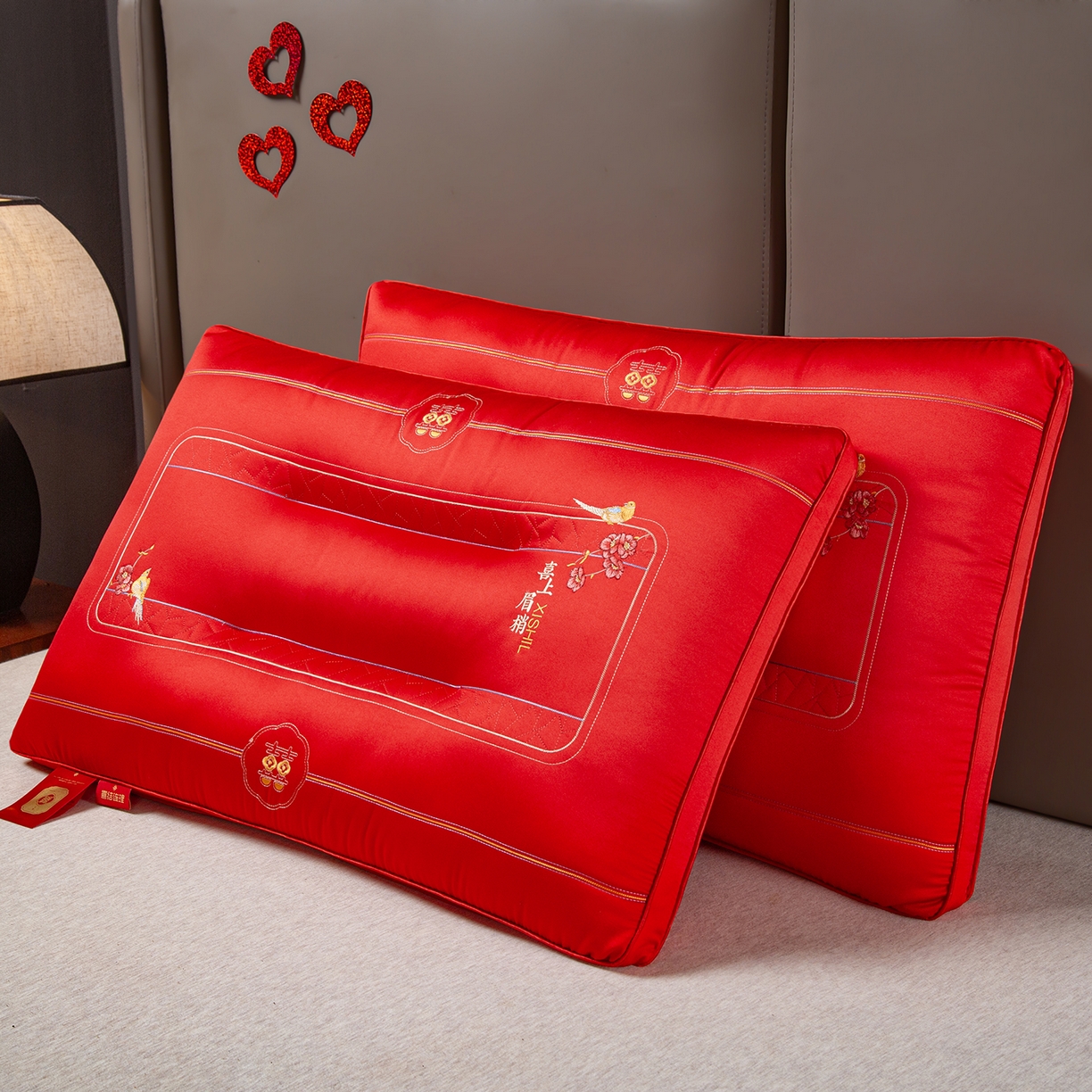 91家纺网 家纺一手货源 找家纺 芯宜佳 2025新款全棉婚庆护颈枕枕头枕芯 花烛红妆