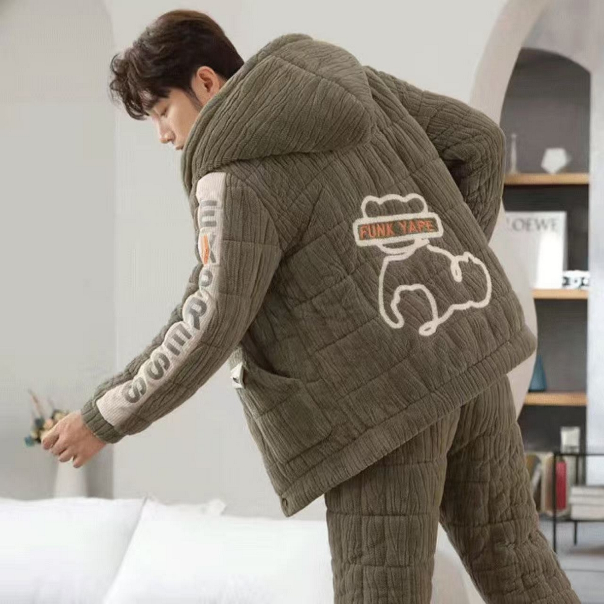 91家纺网 家纺一手货源 找家纺 （总）洛兰沙家居馆 2025新款男款三层夹棉保暖加厚冬季法莱绒家居服睡衣