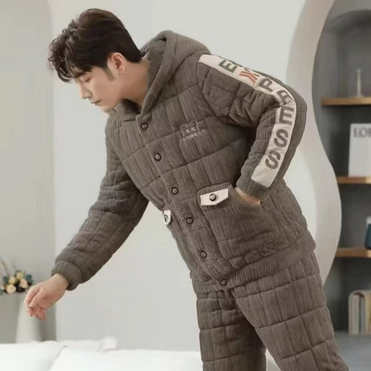 91家纺网 家纺一手货源 找家纺 （总）洛兰沙家居馆 2025新款男款三层夹棉保暖加厚冬季法莱绒家居服睡衣