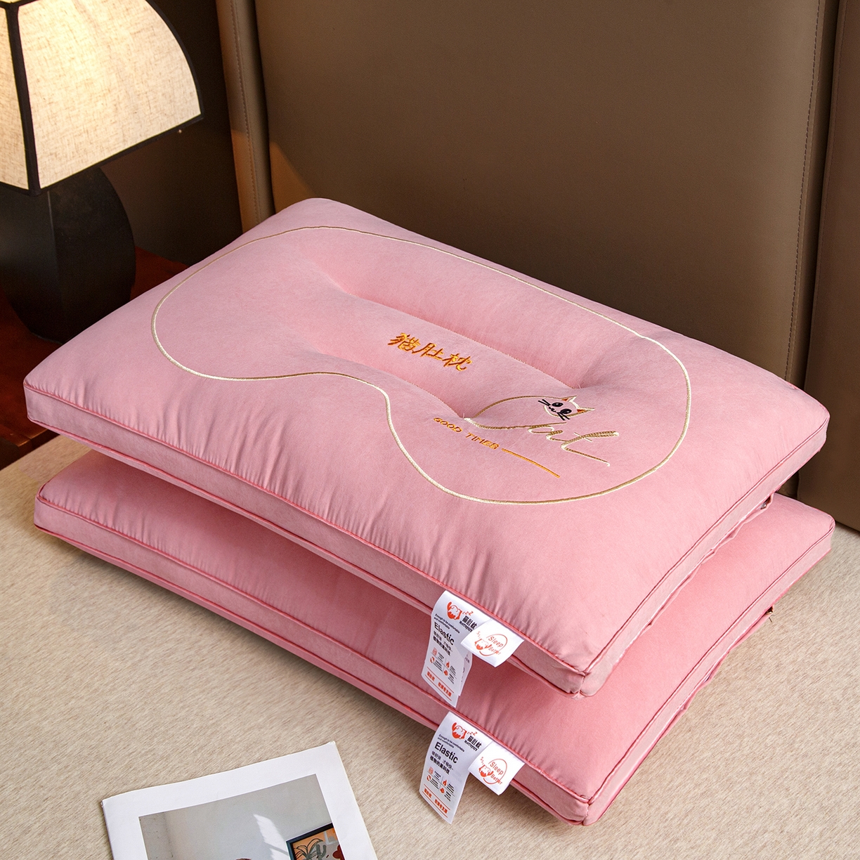 91家纺网 家纺一手货源 找家纺 （总）织布人 2025新款枕芯亲肤磨绒舒颈猫肚枕芯学生宿舍成人家用护颈助眠枕头