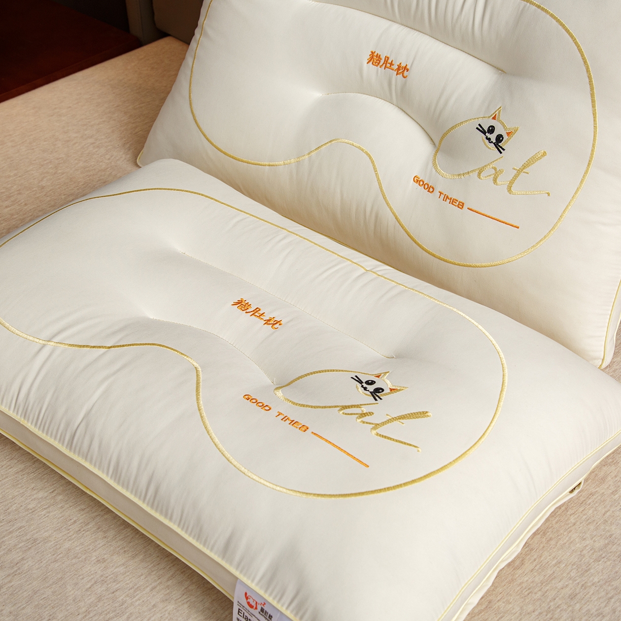 91家纺网 家纺一手货源 找家纺 织布人 2025新款枕芯亲肤磨绒舒颈猫肚枕芯学生宿舍成人家用护颈助眠枕头 舒颈猫肚枕-白色