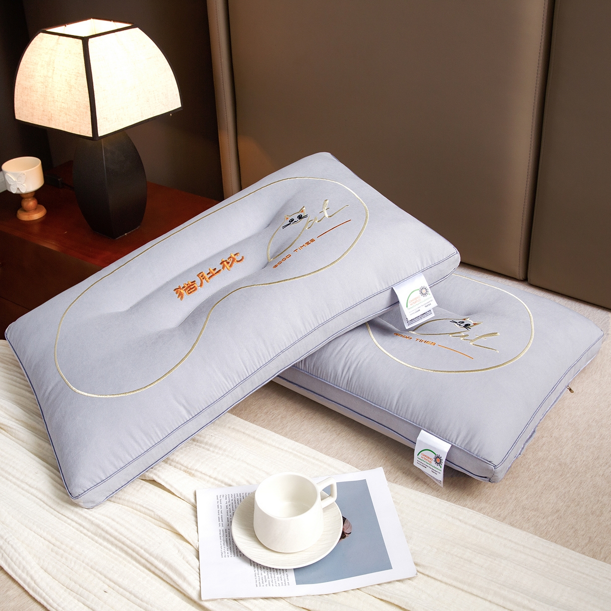 91家纺网 家纺一手货源 找家纺 织布人 2025新款枕芯亲肤磨绒舒颈猫肚枕芯学生宿舍成人家用护颈助眠枕头 舒颈猫肚枕-灰色