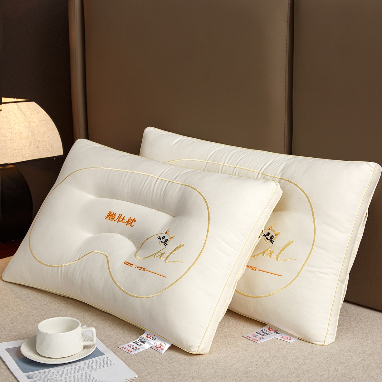 91家纺网 家纺一手货源 找家纺 织布人 2025新款枕芯亲肤磨绒舒颈猫肚枕芯学生宿舍成人家用护颈助眠枕头 舒颈猫肚枕-白色