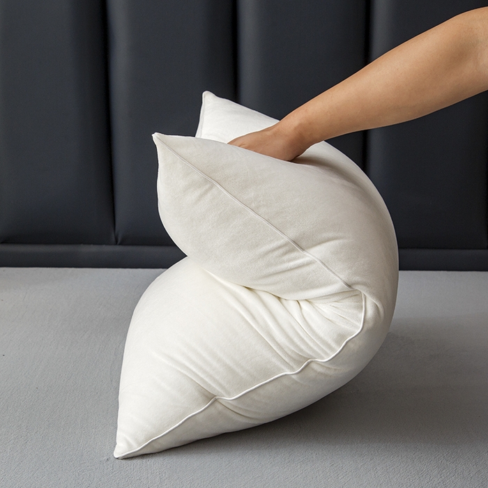 91家纺网 家纺一手货源 找家纺 织布人 2025新款枕芯秋冬季宝宝绒枕芯成人家用护颈助眠枕头学生宿舍枕芯 宝宝绒舒颈枕-米白