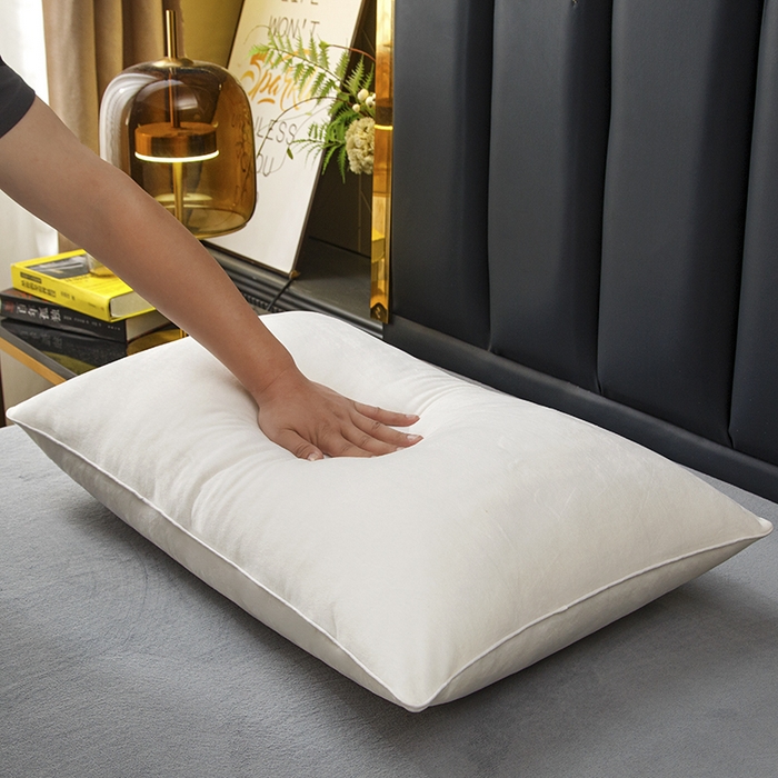 91家纺网 家纺一手货源 找家纺 织布人 2025新款枕芯秋冬季宝宝绒枕芯成人家用护颈助眠枕头学生宿舍枕芯 宝宝绒舒颈枕-米白