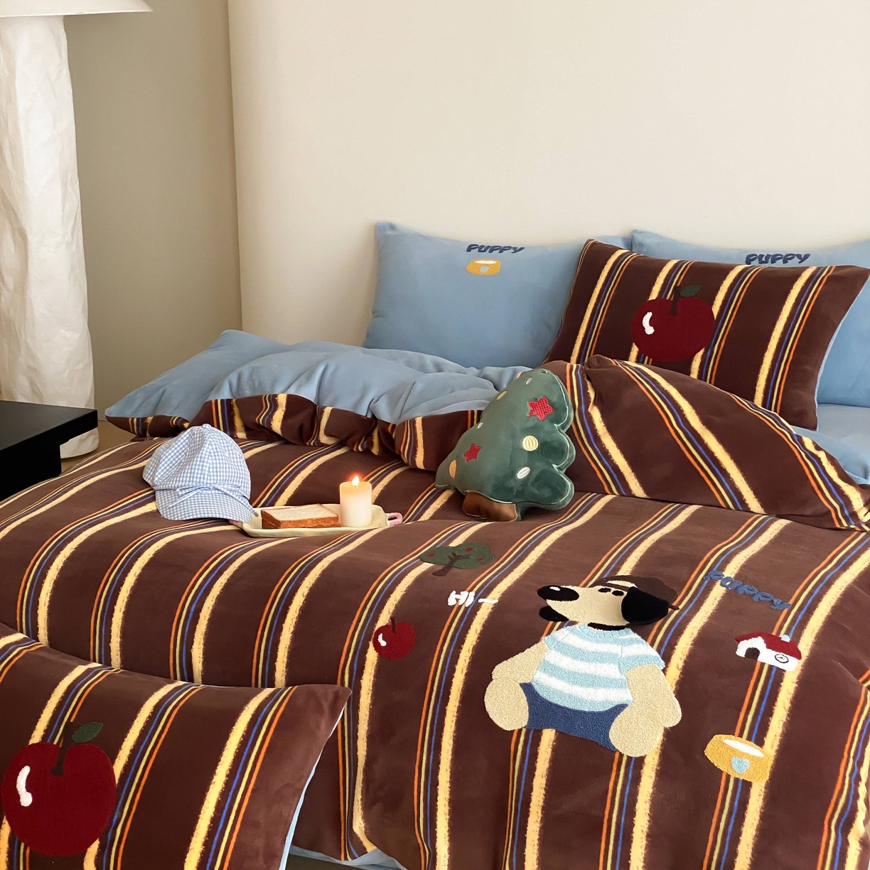 91家纺网 家纺一手货源 找家纺 （总）星野 2025新款高克重牛奶绒毛巾绣立体耳朵四件套-小豆包