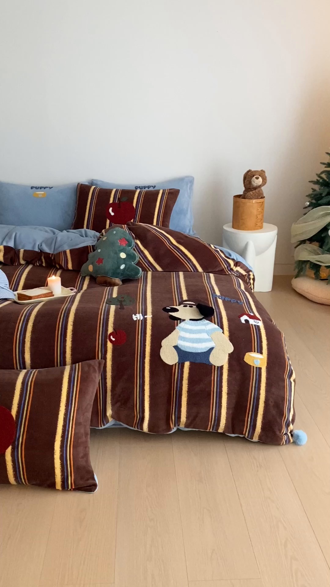 91家纺网 家纺一手货源 找家纺 （总）星野 2025新款高克重牛奶绒毛巾绣立体耳朵四件套-小豆包