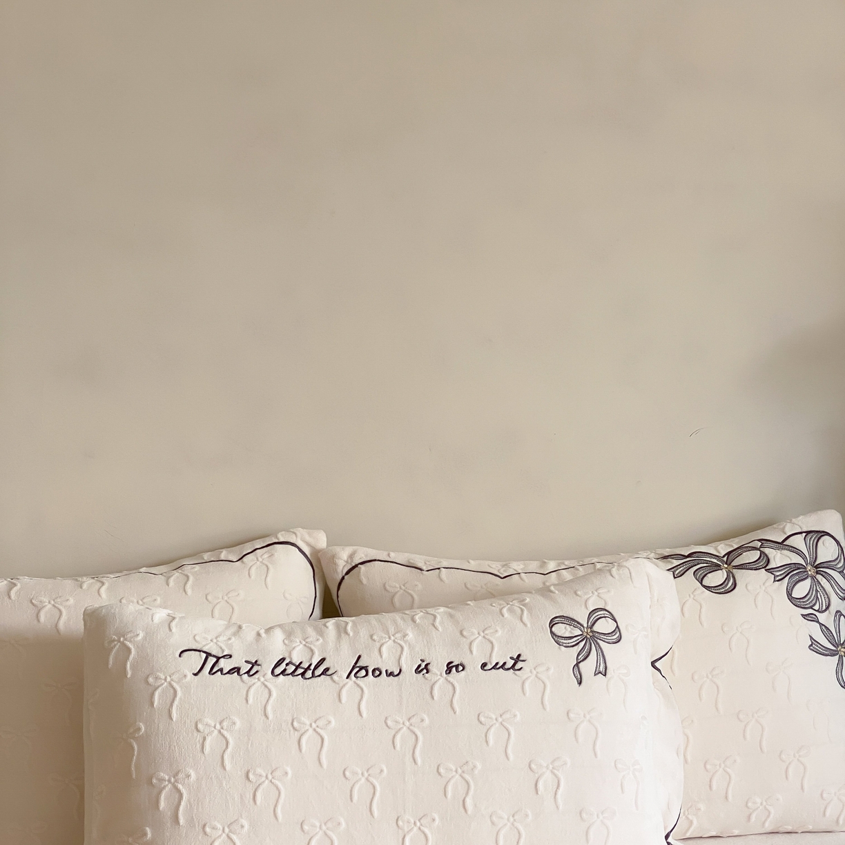 91家纺网 家纺一手货源 找家纺 （总）星野 2025新款A版高克重雕花绒B版高克重牛奶绒四件套小公主-莉莉丝