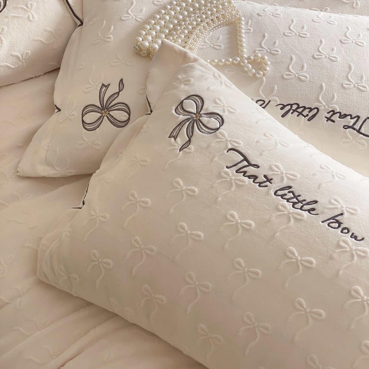 91家纺网 家纺一手货源 找家纺 （总）星野 2025新款A版高克重雕花绒B版高克重牛奶绒四件套小公主-莉莉丝