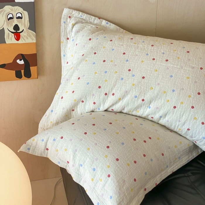 91家纺网 家纺一手货源 找家纺 麻依 2025新款安心棉枕套四层纱布枕套 彩虹点点